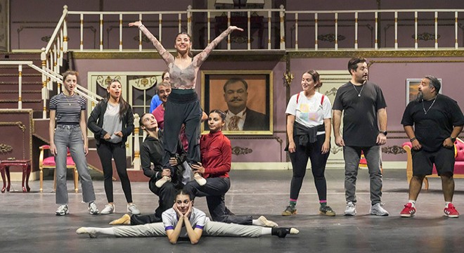 Antalya da  Dino Ormanı  sahneye çıkıyor