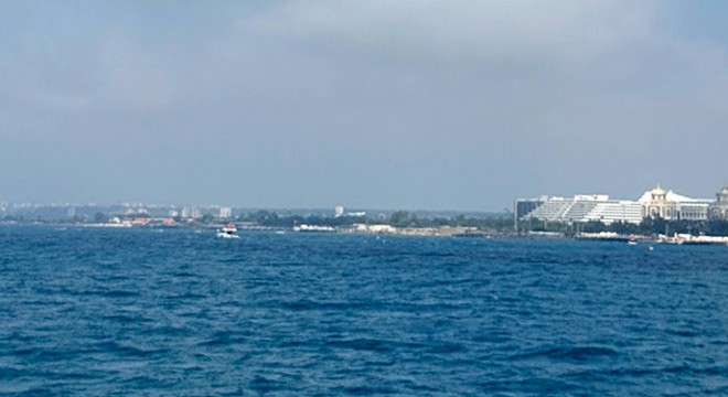 Antalya'da denizde kaybolan otel çalışanı aranıyor