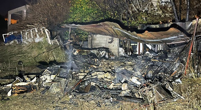 Antalya da evin deposunda yangın çıktı