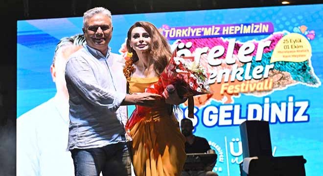 Antalya da festivalde Doğu Anadolu gecesi