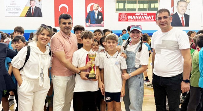 Antalya da genç sporcuların madalya sevinci