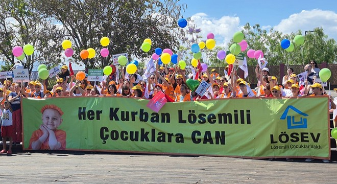 Antalya da lösemili çocuklar için kortej