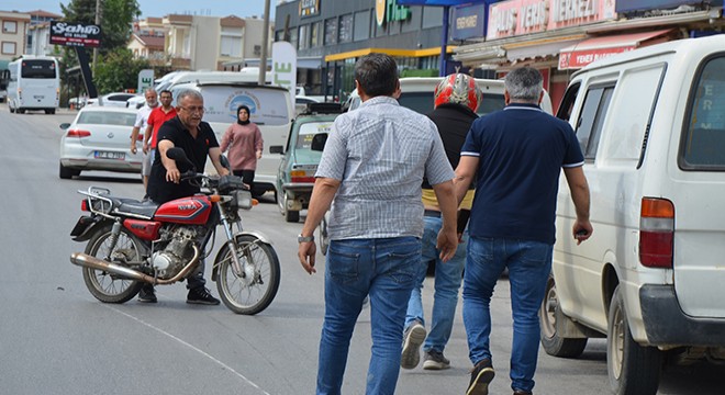 Antalya da otomobille motosiklet çarpıştı: 1 yaralı