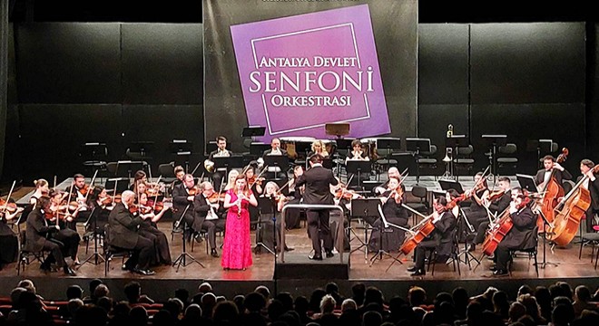 Antalya da senfoniden  obua  konseri