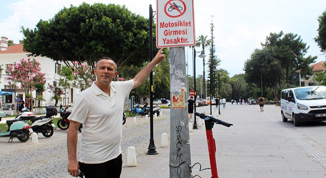 Antalya da tarihi parkta motosiklet rahatsızlığı