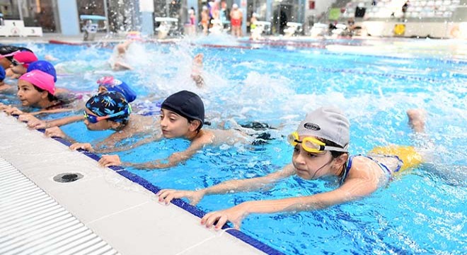Antalya da yüzme bilmeyen çocuk kalmayacak