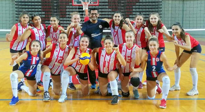 Antalyaspor, Döşemealtı'nı 3-0 yendi