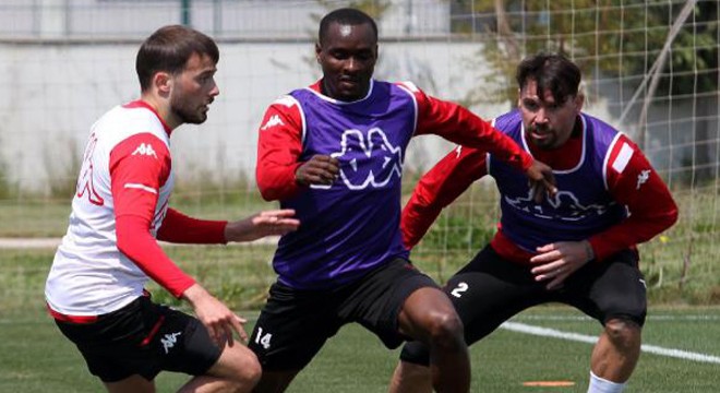 Antalyaspor'a ligde 13 oyuncudan gol katkısı