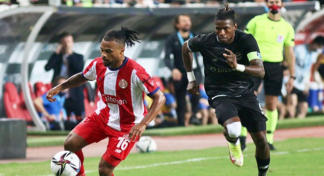 Antalyaspor, araya moralsiz girdi