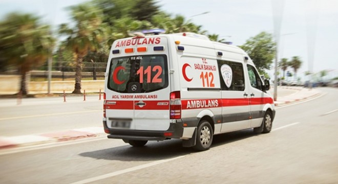 Aracın çarpıp kaçtığı motosikletli yaralandı
