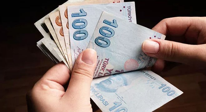 Aracındaki 1 milyon TL'yi çaldılar