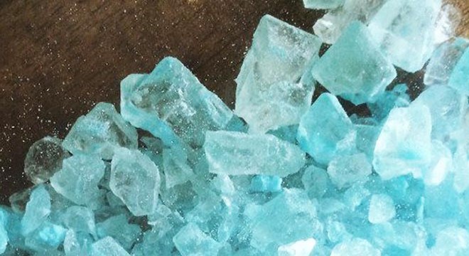 Araçta uyuşturucuyla yakalanıp tutuklandılar