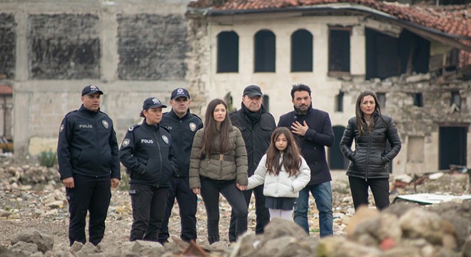 Arka Sokaklar oyuncuları deprem bölgesinde