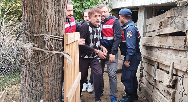 Arkadaşını 400 bin lira dolandırdı