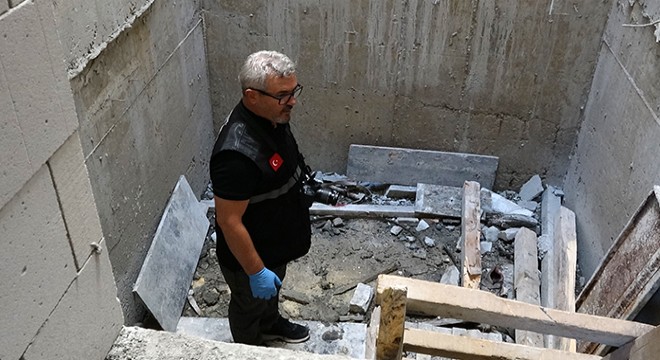 Asansör boşluğuna düşen işçi ağır yaralandı