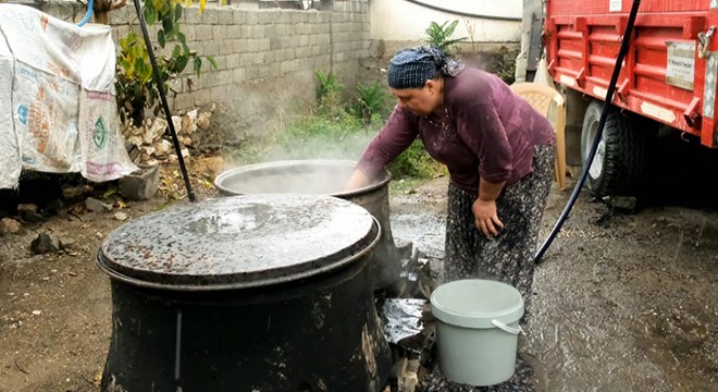 Asırlık pekmez geleneği