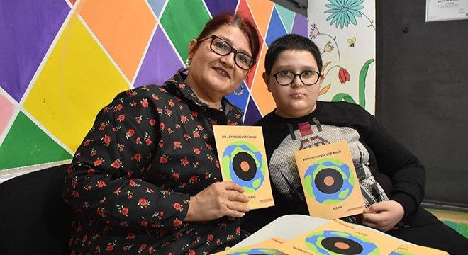 Asperger sendromlu Barkan, 14 yaşında şiir kitabı çıkardı