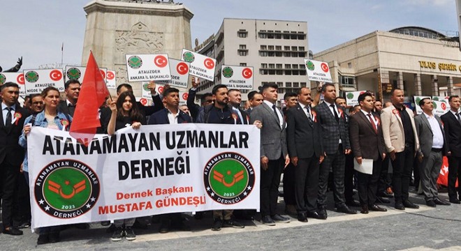 Atanamayan Uzman Çavuşlar, hakları için bir araya geldi