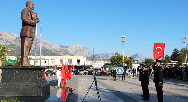 Atatürk Kemer'de törenle anıldı