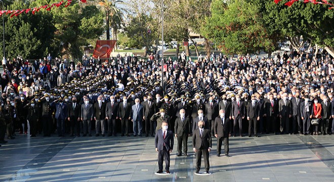 Atatürk sevgisi meydanı doldurdu