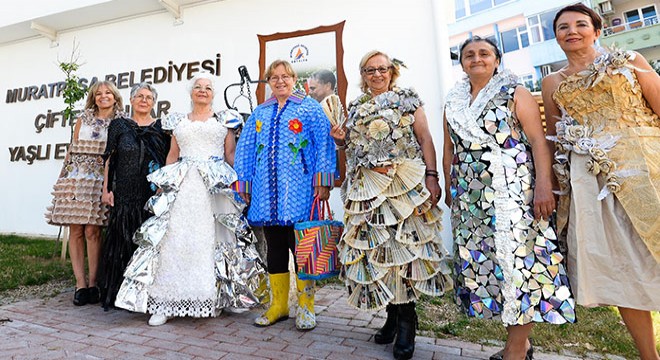 Atıklardan hazırlanan kreasyon sandıktan çıktı
