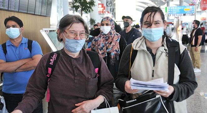 Avustralya vatandaşları bir yıl sonra ülkelerine döndüler