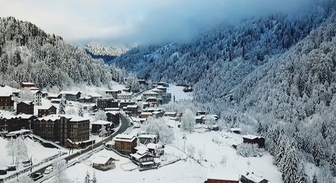 Ayder Yaylası beyaza büründü