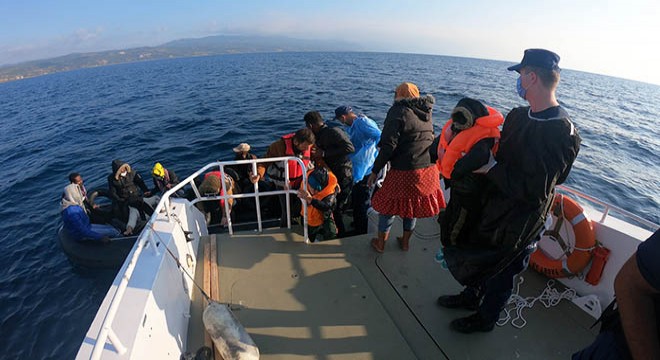 Ayvacık açıklarında 35 kaçak göçmen kurtarıldı