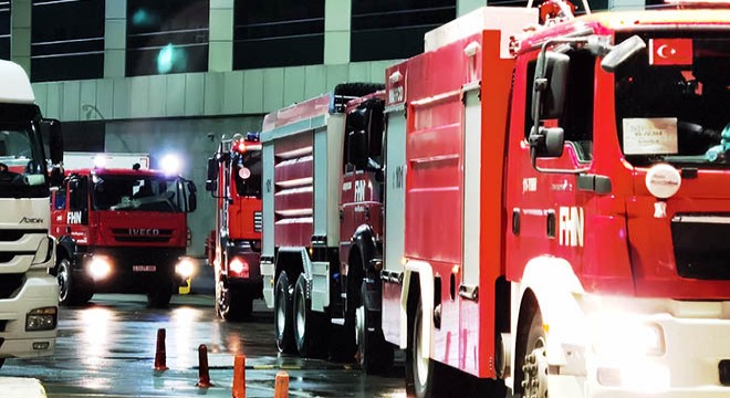 Azerbaycan yangın söndürme ekipleri, Türkiye'ye giriş yaptı