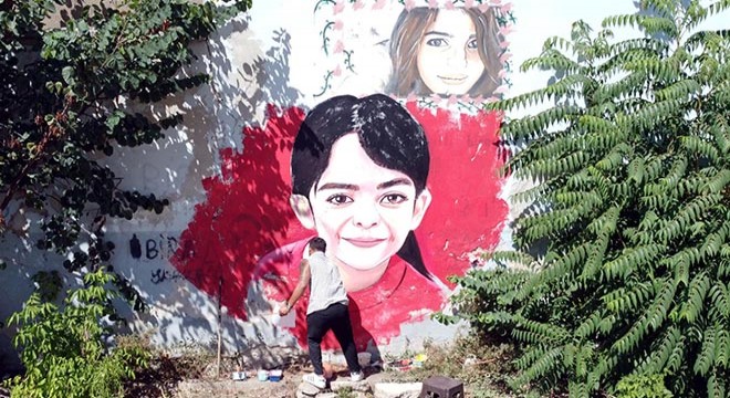 Azeri asıllı ressam, Narin in resmini duvara çizdi