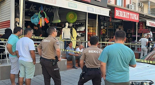 Baba ve 2 çocuğu iş yerinde ölü bulundu