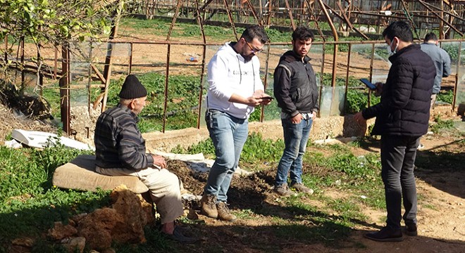 Baba ile oğluna çapayla saldırıp çevreye ateş açtı