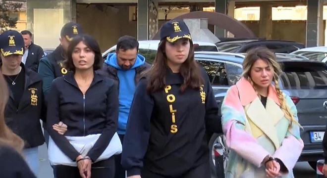 Bahar Candan hastaneye kaldırıldı