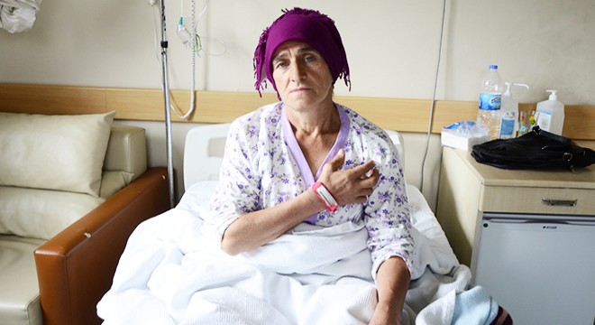 Bahçede ot biçerken yorgun mermi ile yaralandı