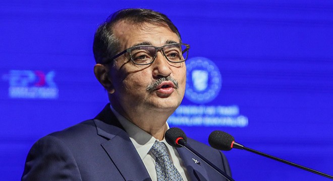Bakan Dönmez: Karadeniz gazı için ilk kaynak 2022 baharında