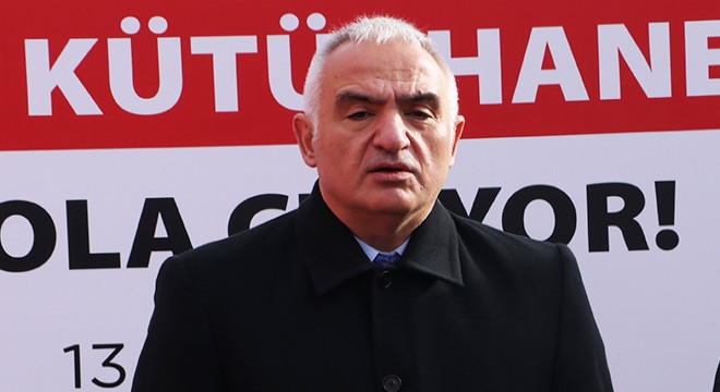 Bakan Ersoy: Yapay zeka destekli 100 akıllı kütüphane açacağız
