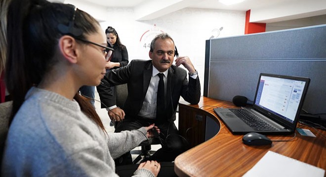 Bakan Özer, MEBİM'i ziyaret etti
