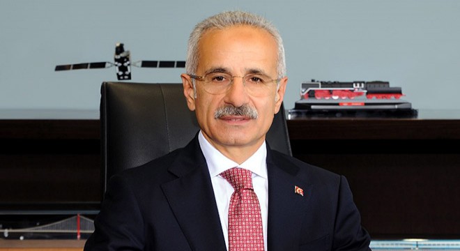 Bakan Uraloğlu: Fahiş fiyatlı bilet satışına geçit verilmeyecek