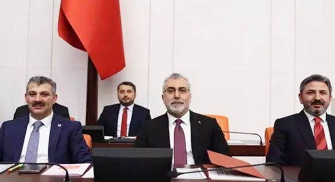 Bakan Vedat Işıkhan'dan asgari ücret açıklaması