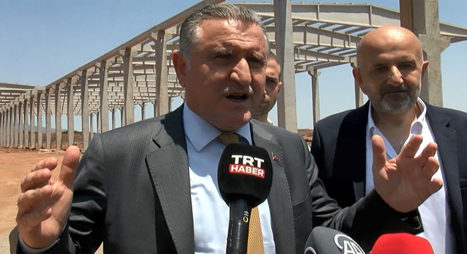 Bakan Bak: Deprem bölgesine yeni yurtlar yapacağız