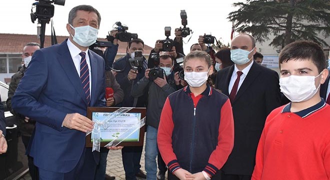 Bakan Selçuk: Okulları peyderpey açma kararımız devam ediyor