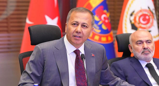 Bakan Yerlikaya, büyükşehir valileri ile bir araya geldi