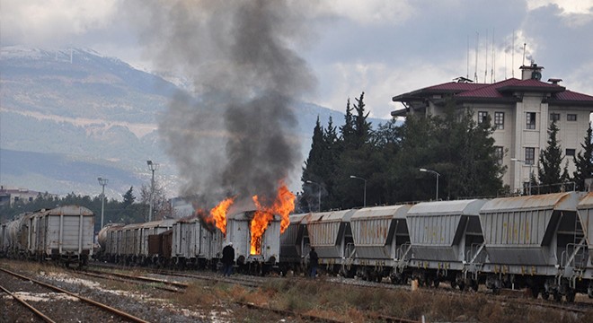 Bakım için bekleyen vagonda yangın çıktı