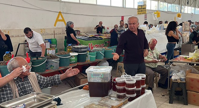 Bal satıcıları kavgada yaralandı