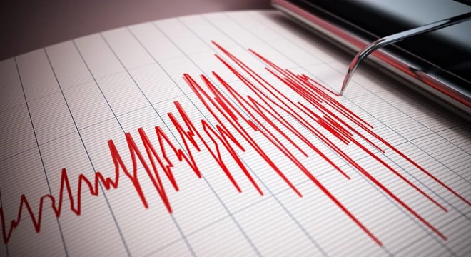 Balıkesir Sındırgı güne yine depremle uyandı