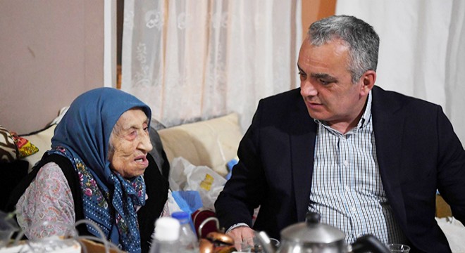 Başkan Esen'den Emine Teyze'yi duygulandıran ziyaret