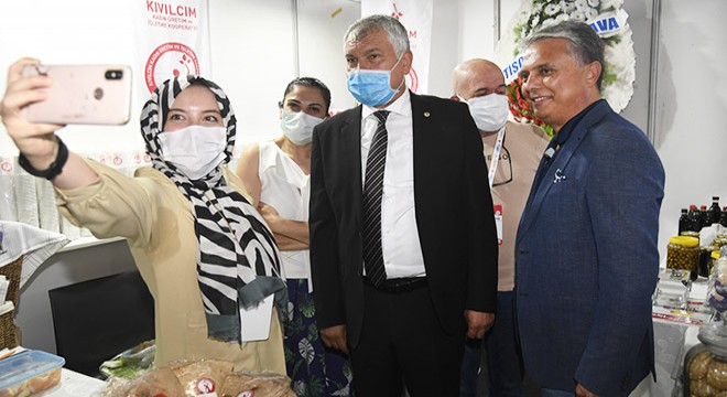 Başkan Uysal, Adana'da düzenlenen zirveye katıldı