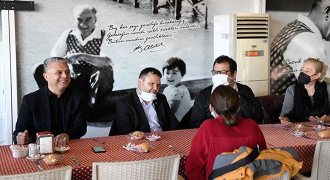 Başkan Uysal, görme engellilerle buluştu