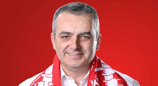 Başkan Esen den Antalyaspor a bayrak desteği