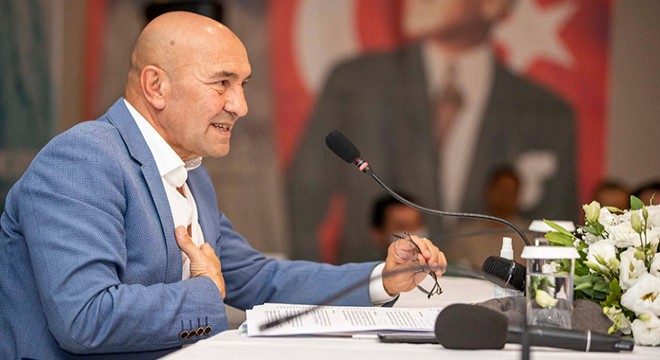 Başkan Soyer, Körfez i kirleten Gediz deki kirliliği tespit etmek için yola çıktı